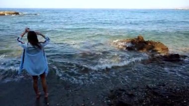 şık Bayan Rocky deniz plaj