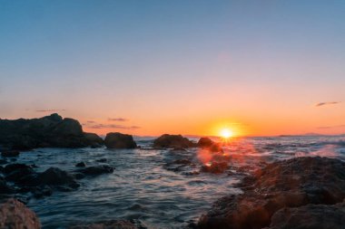 Güzellik yaz günbatımı denizde