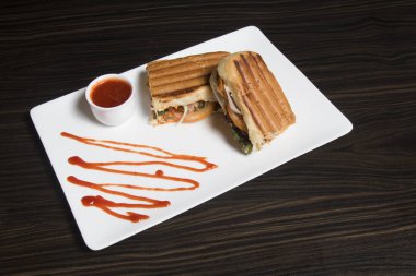 Sadece bir düzenli tavuk alt sandviç