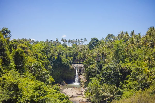 08-10-2018 - Tegenungan şelale, Bali, Endonezya'da Ubud