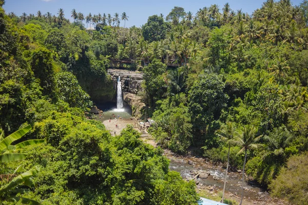 08-10-2018 - Tegenungan şelale, Bali, Endonezya'da Ubud