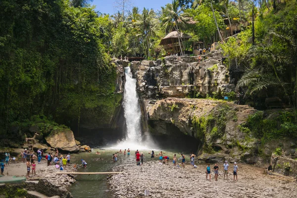 10-10-2018 - Tegenungan şelale, Bali, Endonezya'da Ubud
