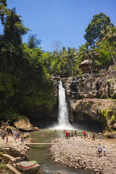 10-10-2018 - Tegenungan şelale, Bali, Endonezya'da Ubud
