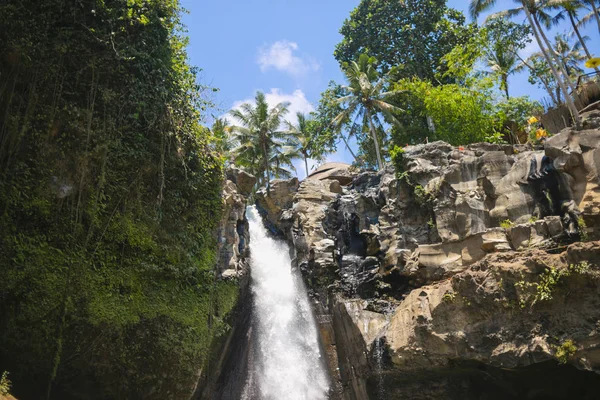 2018 Cascada Tegenungan Ubud Bali Indonesia —  Fotos de Stock