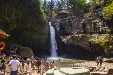 08-10-2018 - Tegenungan şelale, Bali, Endonezya'da Ubud