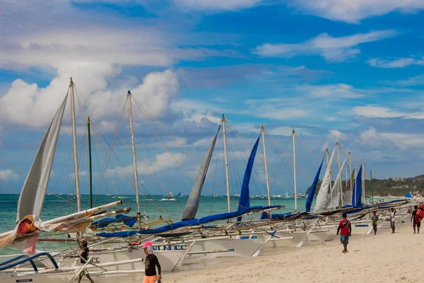 Boracay Filipinas Enero 2018 Los Turistas Caminan Por Playa — Foto de Stock