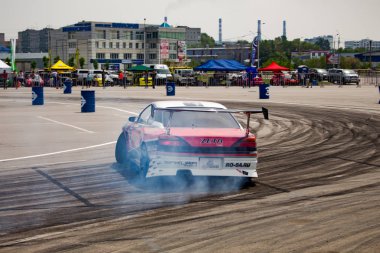 Khabarovsk Rusya 2 Haziran 2018: Rus Drift serisi 2 Rds Vostok 2018 sahne.