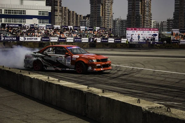 Khabarovsk Rusya 2 Haziran 2018: Rus Drift serisi 2 Rds Vostok 2018 sahne.