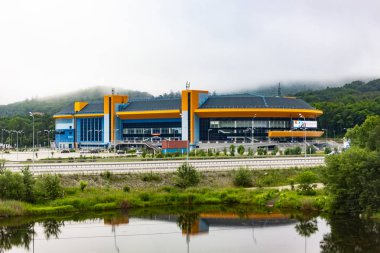 Bulutlu bir günde Vladivostok buz hokeyi Fetisof arena Stadyumu