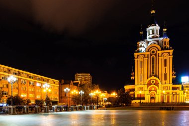 Khabarovsk, Russia - August 13, 2018: Grado-Khabarovsk Cathedral of the assumption on Komsomolskaya square. clipart
