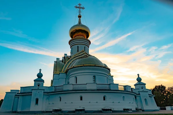 Χαμπάροφσκ, Ρωσική Ομοσπονδία - 27 Αυγούστου 2018: Εκκλησία του Αγίου Σεραφείμ του Σάρωφ — Φωτογραφία Αρχείου