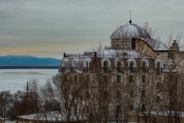 Sabah kış Habarovsk şehir görünümünü. Kentsel peyzaj. — Stok fotoğraf