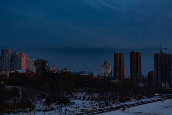 Wunderschöner Sonnenuntergang Über Dem Amur Chabarowsk Winter Zugefrorener Fluss Menschen — Stockfoto