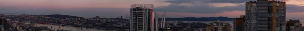 Panoramic view of the city of Vladivostok against the sunset. — 스톡 사진