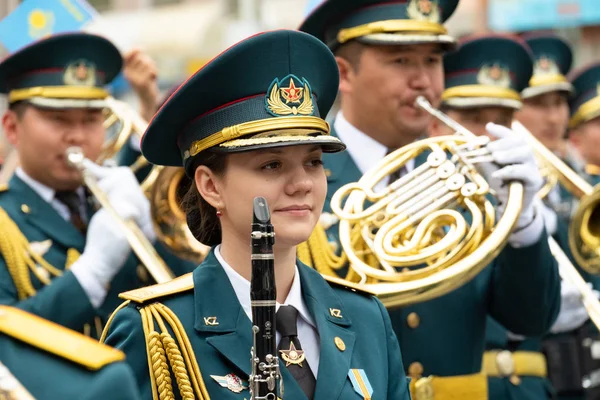 Хабаровск, Россия - 2 июня 2019 года: Международный фестиваль военных оркестров "Амурские волны"  . — стоковое фото