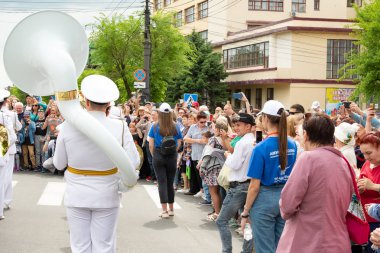 Khabarovsk, Rusya - 02 Haziran 2019: Uluslararası askeri gruplar festivali Amur dalgaları .