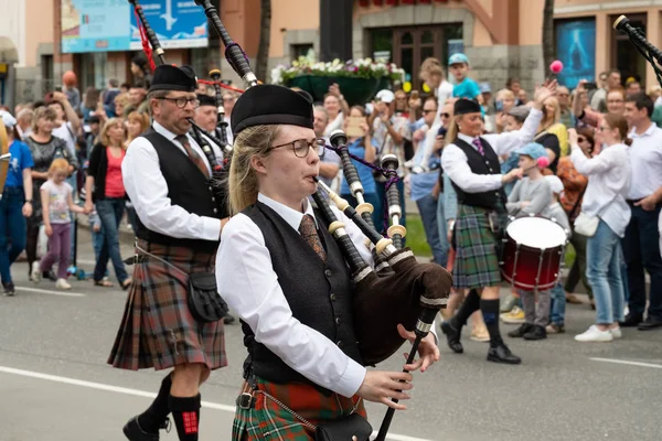 Khabarovsk, Rusya - 02 Haziran 2019: Uluslararası askeri gruplar festivali Amur dalgaları .