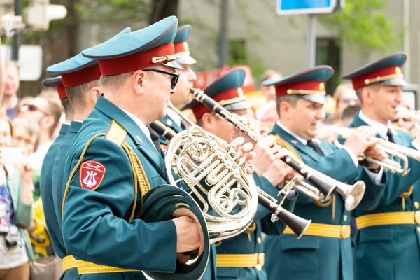 Khabarovsk, Rússia - 02 de junho de 2019: Festival Internacional de Bandas Militares As Ondas de Amur  . — Fotografia de Stock