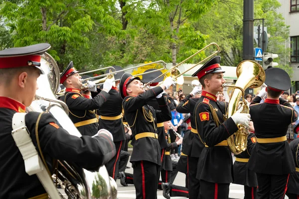 Khabarovsk, Rússia - 02 de junho de 2019: Festival Internacional de Bandas Militares As Ondas de Amur  . — Fotografia de Stock