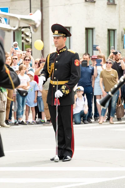 Khabarovsk, Rússia - 02 de junho de 2019: Festival Internacional de Bandas Militares As Ondas de Amur  . — Fotografia de Stock