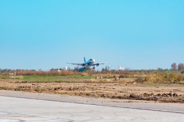 Khabarovsk, Rusya-Eylül 29, 2018: Airbus A319-100 Başkan Yardımcısı-buo Aurora havayolu yakın çekim kapalı alır