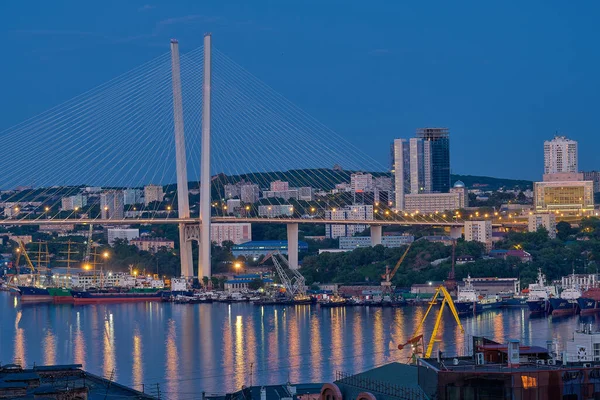 Vladivostok Russia Giugno 2020 Vista Serale Del Ponte Nella Baia — Foto Stock