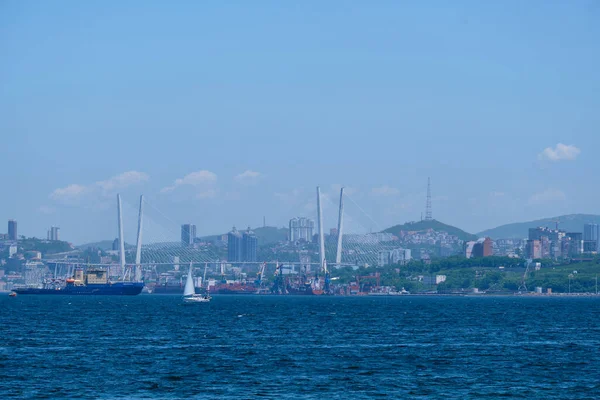 Vladivostok Rusya Haziran 2020 Rus Adasının Novik Körfezi Nsanlar Rahatlar — Stok fotoğraf