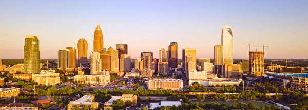 Rich Sunset Light Washes Charlotte Color Saturated Look Aerial Panoramic — Stock Photo, Image