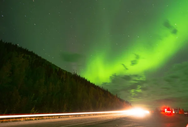 Natthimlen Nära Valdez Alaska Som Tänds Med Spektakulär Visning Aurora — Stockfoto