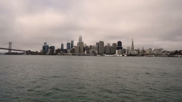 Ferry Cruza Bahía Desde Oakland San Francisco — Vídeos de Stock