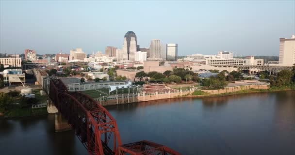 Aerial View Ascending Red River Shreveport Louisiana — Stock Video