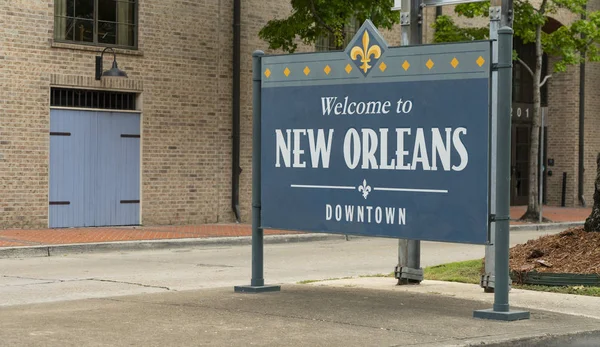 Teal Gele Verf Verwelkomt Mensen Naar New Orleans Louisiana — Stockfoto