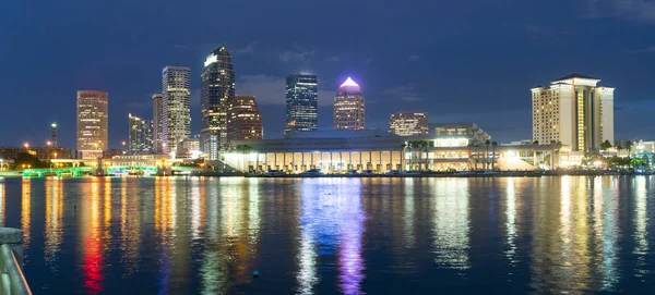 Night Falls Lights Come Buildings Beginning Beautiful Summer Evening Tampa — Stock Photo, Image