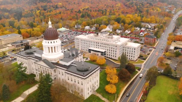 Capitol Gebouw Staat Huis Augusta Maine Herfst Seizoen Antenne — Stockvideo