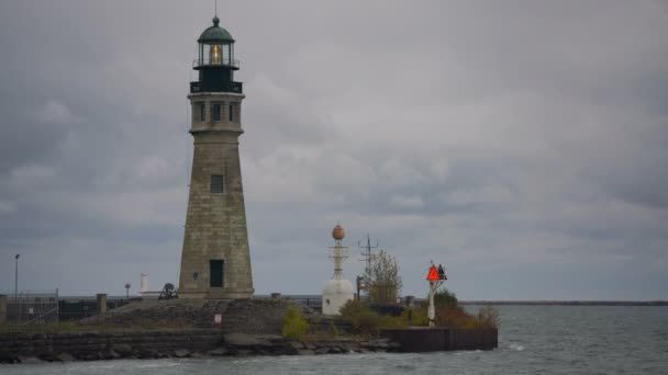 マイン川航海灯標灯台バッファロー ニューヨーク — ストック動画
