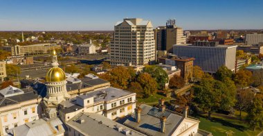 Devlet sermaye kubbe şehir Trenton New Jersey geç öğleden sonra güneş ışığı yansıtır