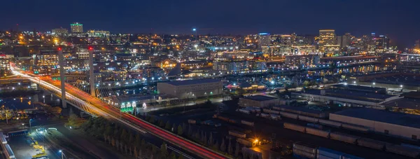 Vista Aerea Lunga Esposizione Auto Luci Creando Striature Lungo Autostrada — Foto Stock