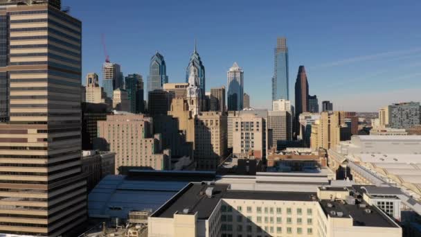 Urban Core City Center Edificios Altos Downtown Philadelphia Pennsylvania — Vídeo de stock