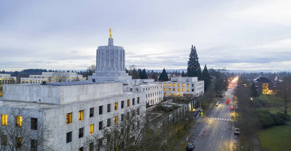 State Capital Building Adorned Oregon Pioneer Downtown Salem Background — Stock Photo, Image