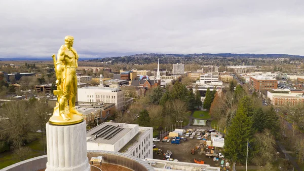 State Capital Building Adorned Oregon Pioneer Downtown Salem Background — Stock Photo, Image