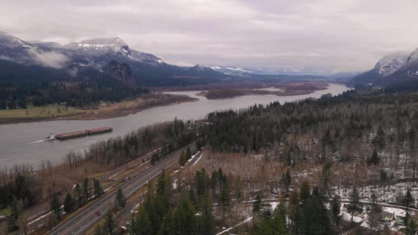 Barge Remontant Fleuve Columbia Vers Écluse Bonneville — Video