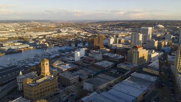 Vista aérea Arquitectura histórica del centro de Tacoma y Thea Foss Waterway — Foto de Stock