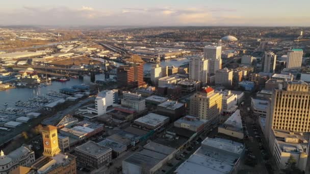 Luftaufnahme Über Das Städtische Bahn Viertel Tacoma Washington — Stockvideo