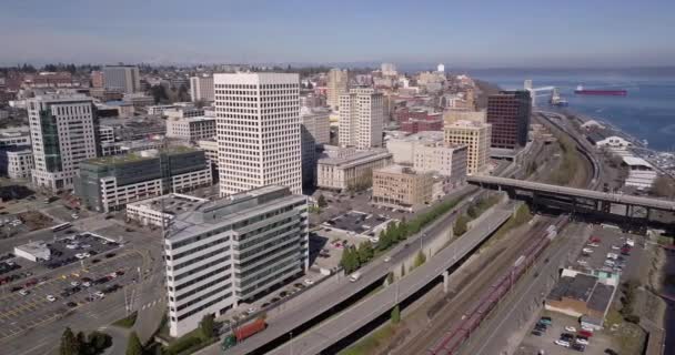 Einzug Richtung Skyline Und Waterfront Von Tacoma Washington — Stockvideo