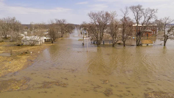 爱荷华州太平洋交界处的城镇被完全淹没在 — 图库照片