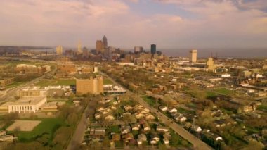 Aerial View Lake Erie Cleveland Ohio şehir silueti yanında