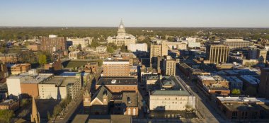 Dawn Işık Hits Downtown Sate Capitol Binası Springfield Illinois