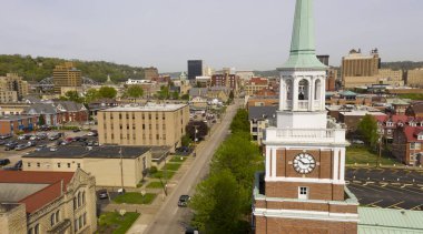 Kilise Saat Kulesi ve Charleston Batı Virginia Over Yükseltilmesi