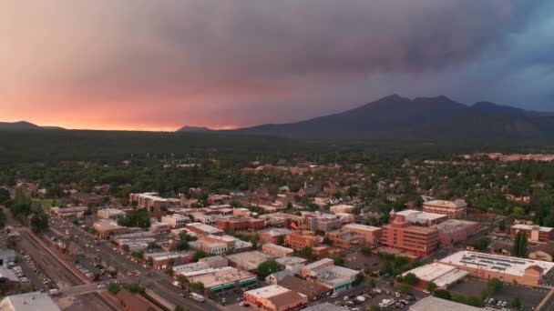 Sol Pone Como Incendio Forestal Arde Junto Monte Humphreys Flagstaff — Vídeos de Stock