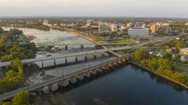 Sahil Bölümü Trenton New Jersey Delaware Nehri ve Sermaye